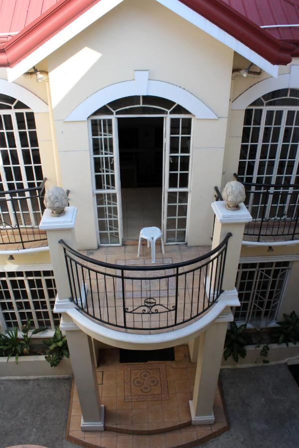 Mang Ben Dormitory Quezon City Bagian luar foto